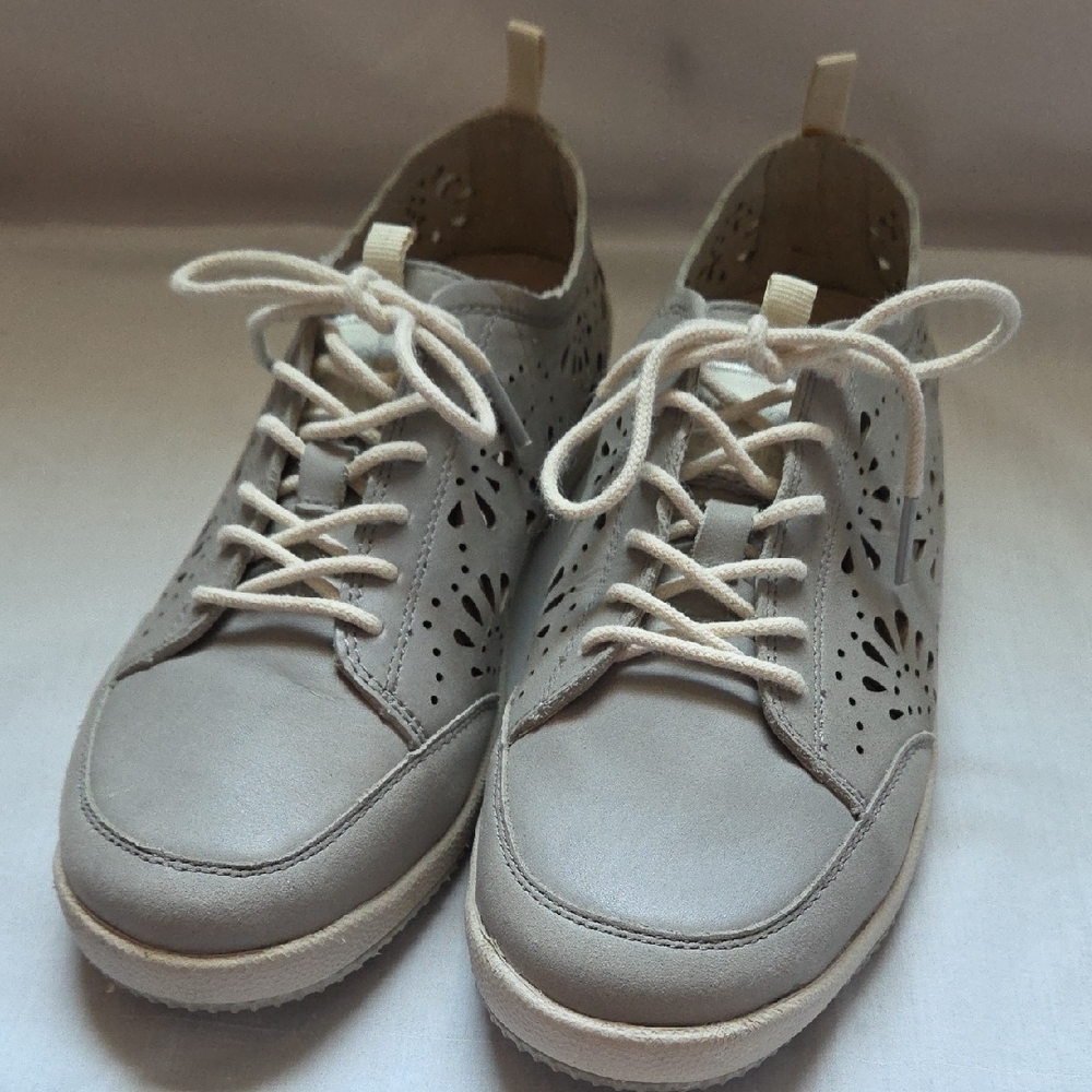Jambu Gray Leather Lace Up Oxfords With Cut Out Design Size 7.5 Eco Designs
